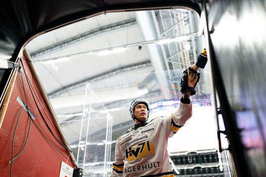 HV71s Jonathan Ang