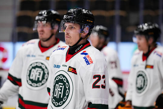 Skellefteås Jonathan Johnson före ishockeymatchen i SHL