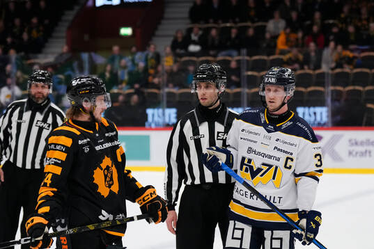 Skellefteås Jonathan Pudas och HV71s Olle Alsing