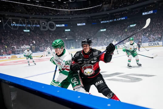 Rögles Felix Nilsson och Malmö Redhawks Nikola Pasic