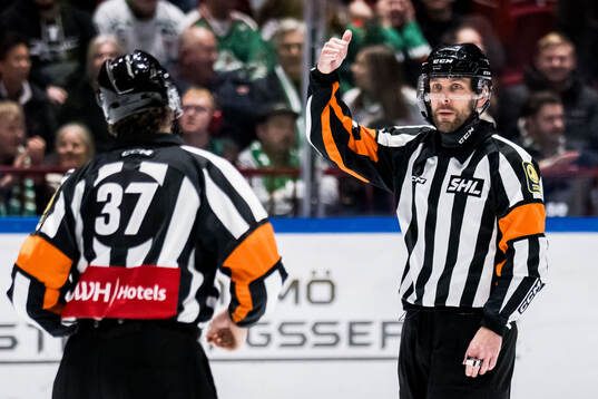 Domare Marcus Linde vid bortdömt 4-3 mål av Malmö