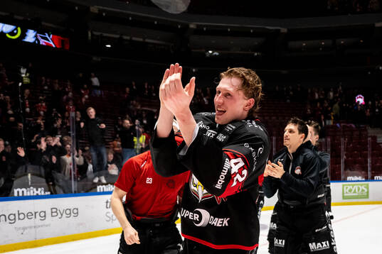 Malmö Redhawks Robin Salo jublar