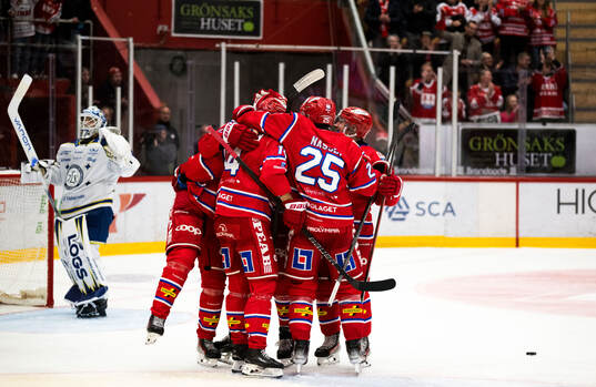 Timrås Erik Walli Walterholm jublar