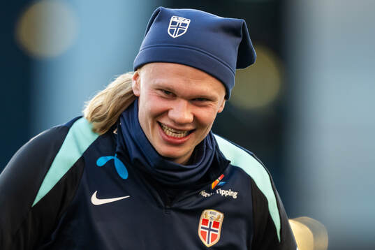 Bläddra bland fler bilder av Football, Nations League, Norway, training