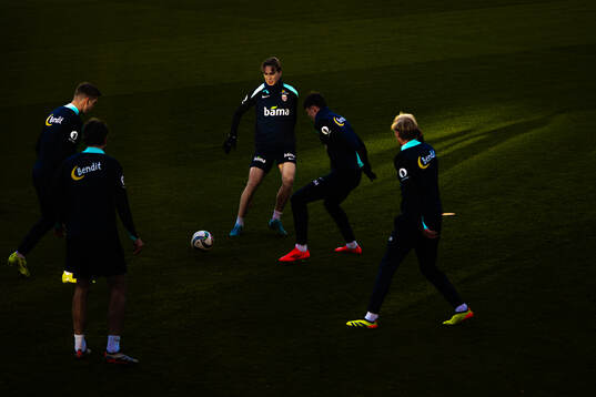 Kristian Thorstvedt and players of the Norwegian national