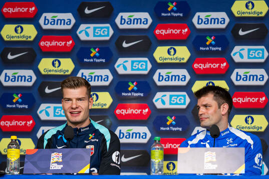 Alexander Sørloth and press officer Morten Morisbak