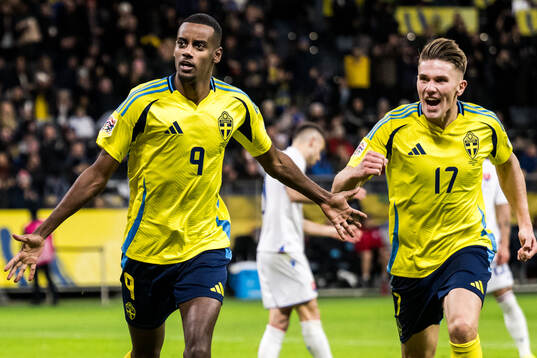 Bläddra bland fler bilder av Football, Nations League, Sweden - Slovakia