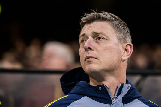 Head coach Jon Dahl Tomasson of Sweden