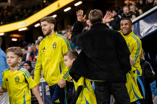 Anton Salétros and Isak Hien of Sweden with Kristoffer