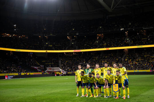 The starting eleven of Sweden pose for a team photo