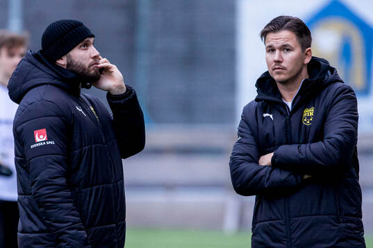 Umeås tränare Edvin Erfanian och fystränare Filip Nyman