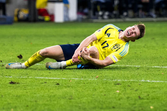 Viktor Gyökeres of Sweden in pain