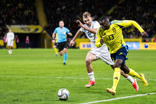 Norbert Gyömber of Slovakia and Ken Sema of Sweden
