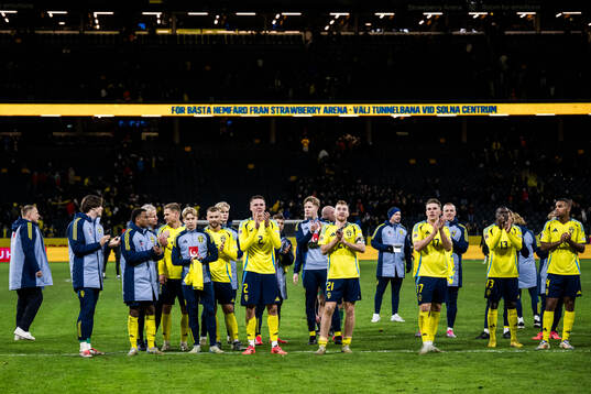 Players of Sweden celebrate