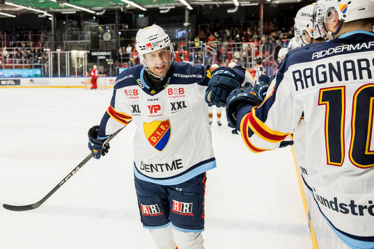 Djurgårdens Dick Axelsson jublar