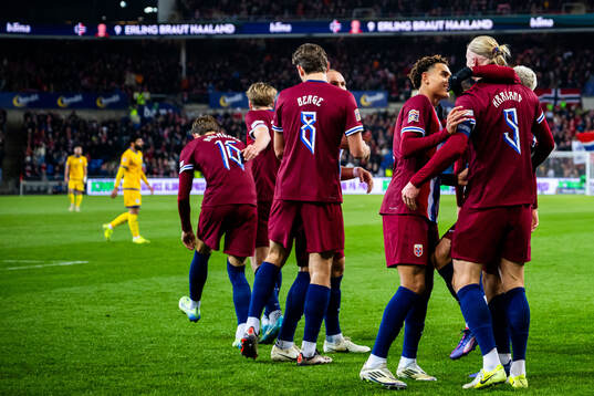Players of Norway celebrate 1-0 by Erling Braut Haaland
