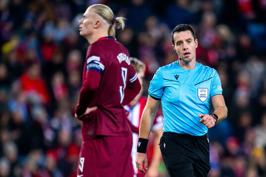 Referee Jasper Vergoote
