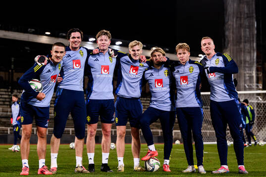 Gustaf Lagerbielke, goalkeeper Jacob Widell Zetterström,