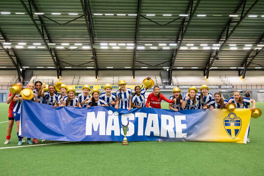 IFK Göteborgs spelare jublar