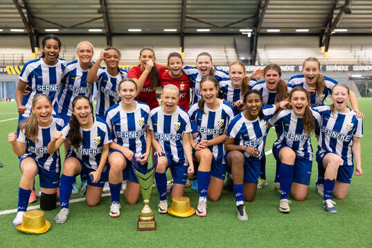 IFK Göteborgs spelare jublar