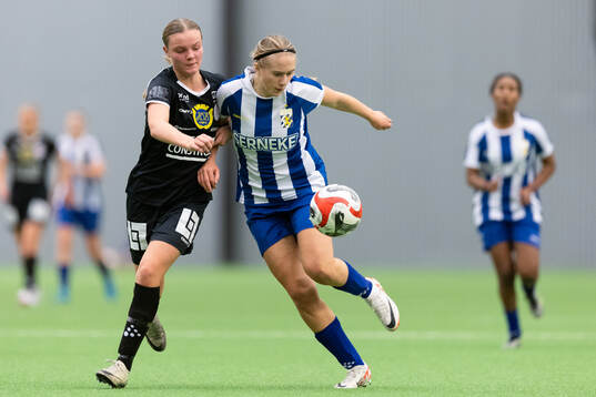 Uppsalas Linnéa Erfäldt och IFK Göteborgs Linnea Linden