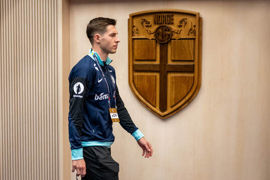 Lasse Berg Johnsen of Norway arrives