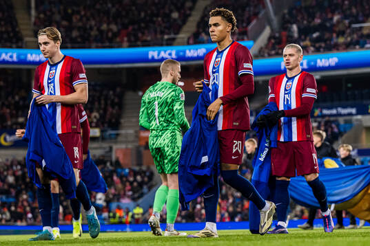 Kristian Thorstvedt and Antonio Nusa of Norway
