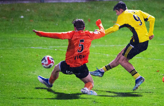 FK Hässleholms Leon Skala i kvalmatchen för U19 mellan