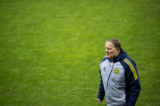 Assistant coach Remy Reijnierse of the Swedish men's