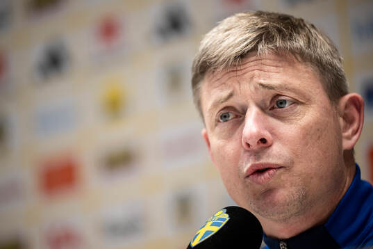 Head coach Jon Dahl Tomasson of the Swedish men's national