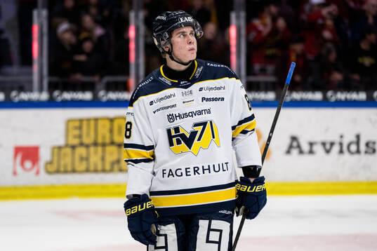 HV71s Herman Träff deppar