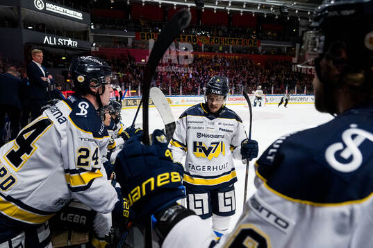 HV71s Joseph Laleggia deppar