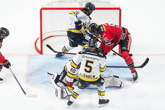 Luleås Markus Nurmi gör 1-0