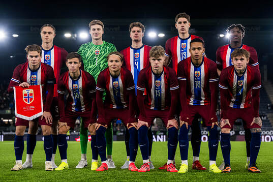 The starting eleven of Norway, from the top left; Thello