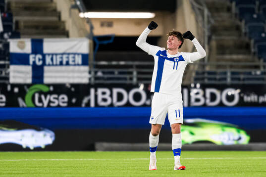 Casper Terho of Finland celebrates