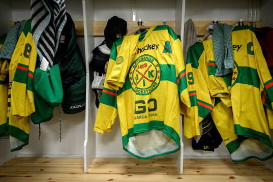 s matchtröja i omklädningsrummet