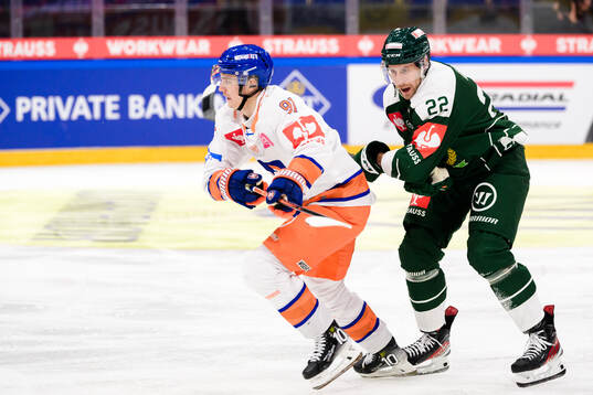 Petteri Puhakka of Tappara Tampere and Per Åslund of