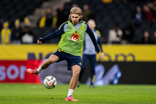 Sebastian Nanasi of Sweden