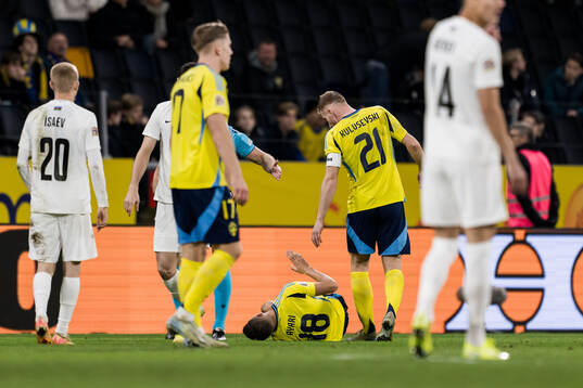 Yasin Ayari of Sweden in pain