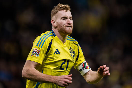 Dejan Kulusevski of Sweden celebrates