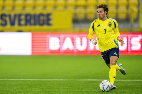 Simon Sjöholm of Sweden
