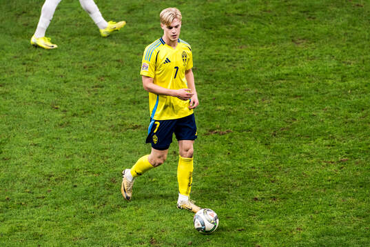 Lucas Bergvall of Sweden
