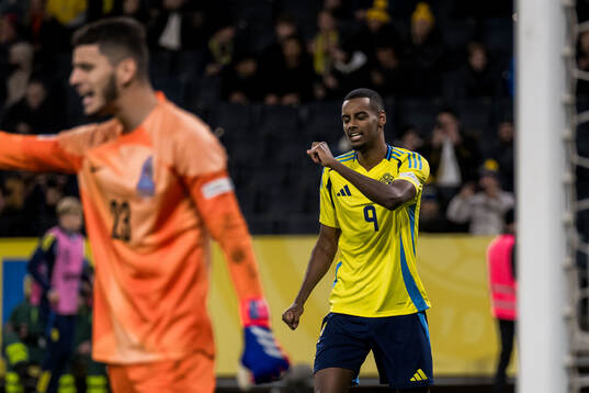 Alexander Isak of Sweden looks dejected