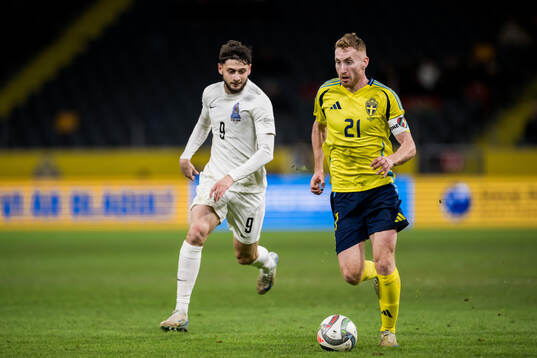 Tural Bayramov of Azerbaijan and Dejan Kulusevski of Sweden