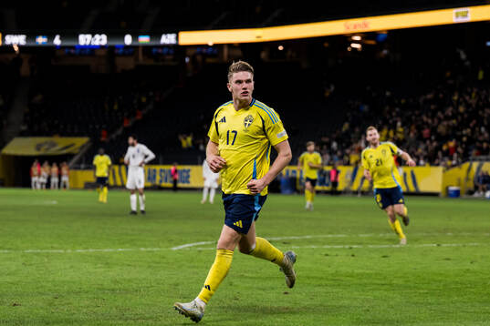 Viktor Gyökeres of Sweden celebrates the 5-0 goal