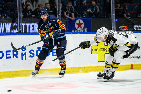 Djurgårdens Daniel Brodin och Västerås Henrik Malmström