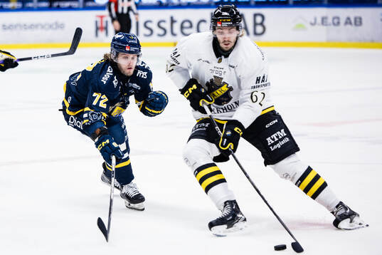 Södertäljes Nicolai Meyer och AIKs Simon Åkerström