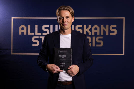 GAIS Fredrik Holmberg tilldelas priset för årets tränare