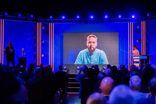 Malmö FFs Pontus Jansson tilldelas priset för årets back