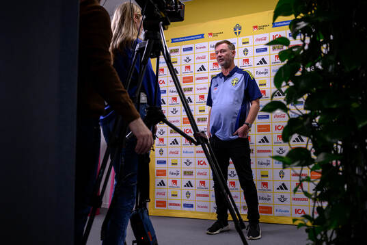Head coach Peter Gerhardsson of the Swedish women's